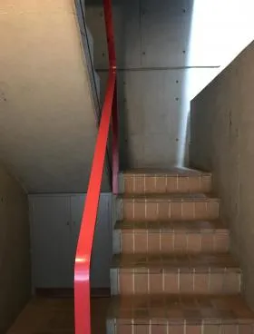 Q-1ビルの外観