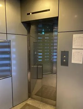 チャンピオンタワーの外観