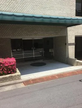 HT千駄ケ谷ハウスXビルの外観
