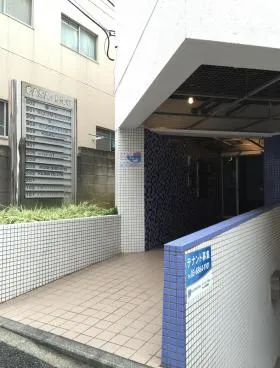 CUBE北参道(旧:カサ・ピコ)の外観