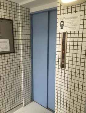 CUBE北参道(旧:カサ・ピコ)の外観