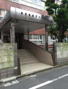 第3宮廷ビルの外観