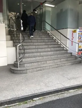 山野代々木ビルの外観