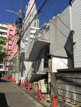 勝栄ビルの外観