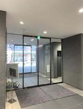酪農会館ビルの外観