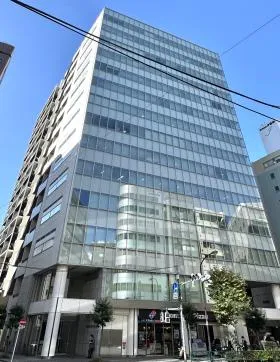 千代田小川町クロスタの外観