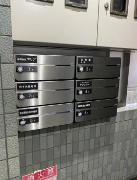 YS.1ビルの外観