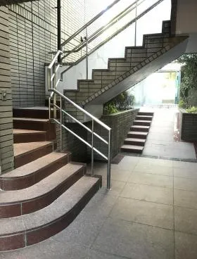 西参道梅村ビルの外観