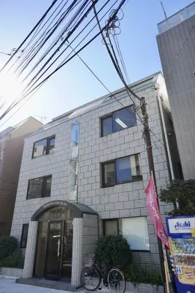 新宿オークビルの外観