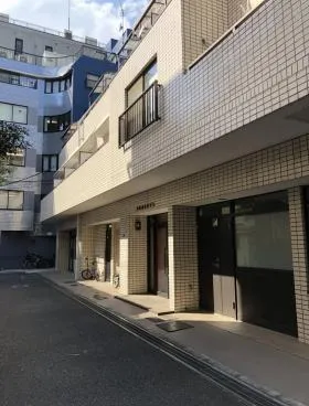 南新宿SNビルの外観