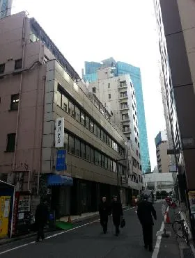 豊川本館ビルの外観