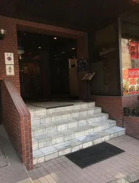 マルモール代々木ビルの外観