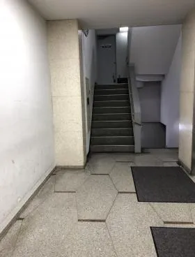 新宿西ビルの外観