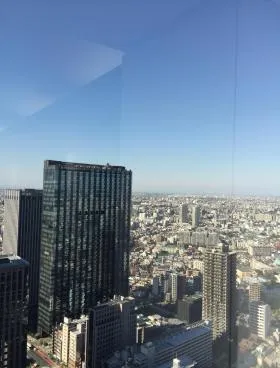 新宿アイランドタワーの外観