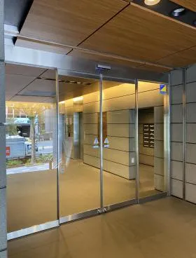 市ヶ谷ビルの外観