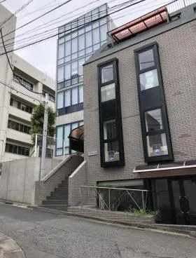 ARAビルの外観