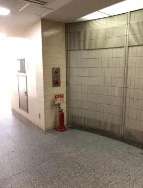 オーロラビルの外観