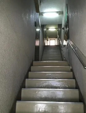 メルシー神宮前EASTビルの外観