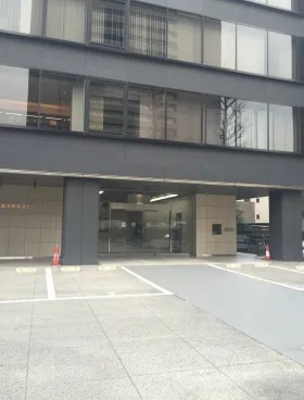 龍名館本店ビルの外観