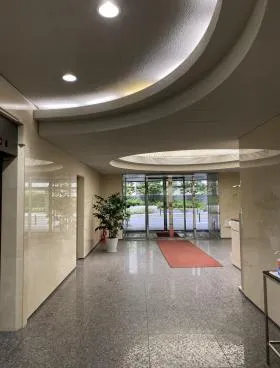 泉館三番町ビルの外観