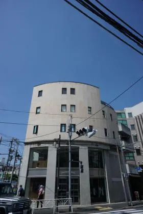 M・F神宮前ビルの外観
