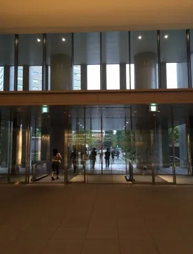 御茶ノ水ソラシティの外観
