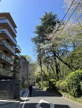 泉館五番町ビルの外観