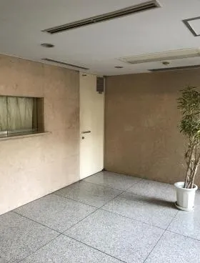 パークノヴァ神宮前の外観