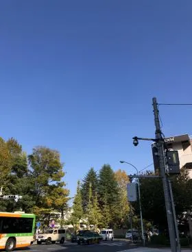 シャーレー原宿ビルの外観