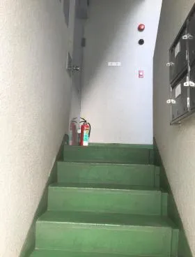 イイオハイツビルの外観
