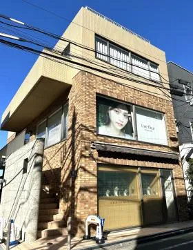 第2新井ビルの外観