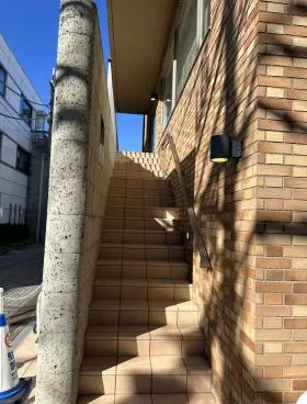 第2新井ビルの外観