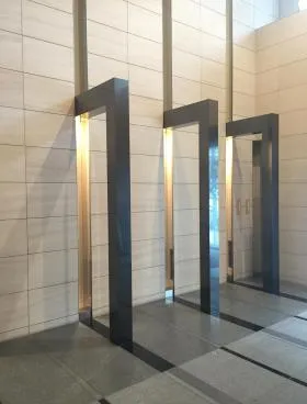 共同ビル神保町ビルの外観
