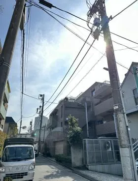 パティオ原宿ビルの外観