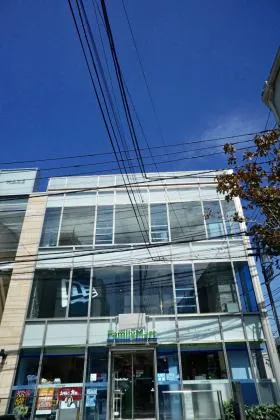 WAVEビルの外観