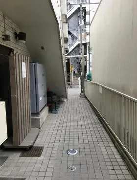 とびたビルの外観