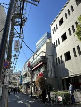 月の家(旧:いとう)ビルの外観
