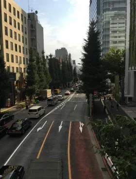 JRE神宮前テラス(旧神宮前テラス)ビルの外観