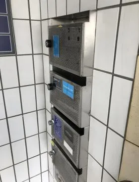 野津ビルの外観
