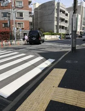 野津ビルの外観
