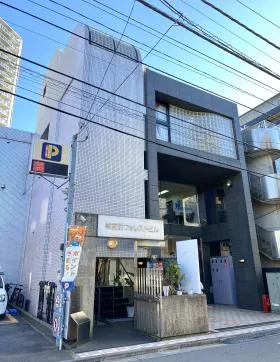 神宮前フォレストビルの外観