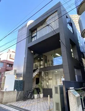 神宮前フォレストビルの外観