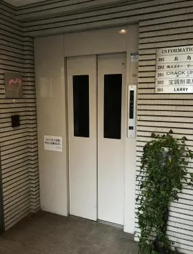 インフィニート表参道ビルの外観