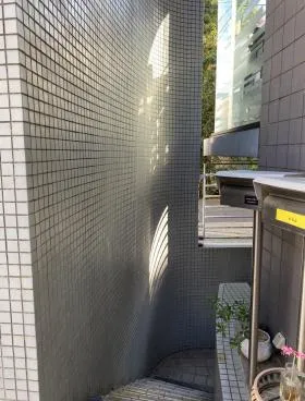 日緯パートⅡビルの外観