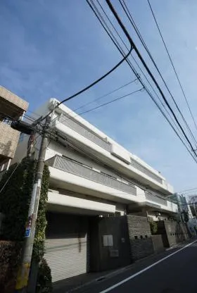 岩動マンションの外観