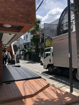 いちご原宿通りビル(旧:コスモ原宿3の外観