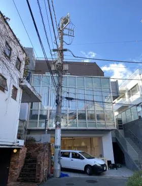 表参道アイリスビルの外観
