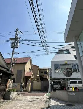 カミュ神宮前ビルの外観