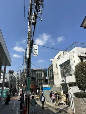 カミュ神宮前ビルの外観