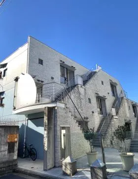 スカーラ神宮前の外観